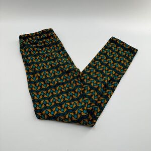 LuLaRoe One Size (OS) Leggings – Buttery Soft Stretchy Printed Leggings